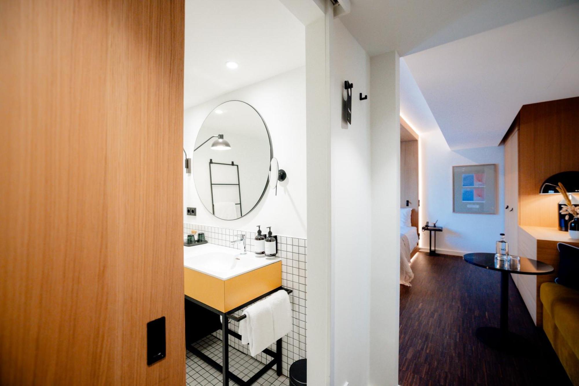 Bob W Muenchner Freiheit Hotell München Eksteriør bilde